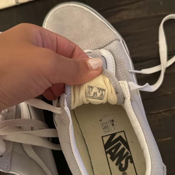 Vans Old Skool Low top sneakers. Grey and white. EUC. Size Men’s 5. - Picture 8 of 8